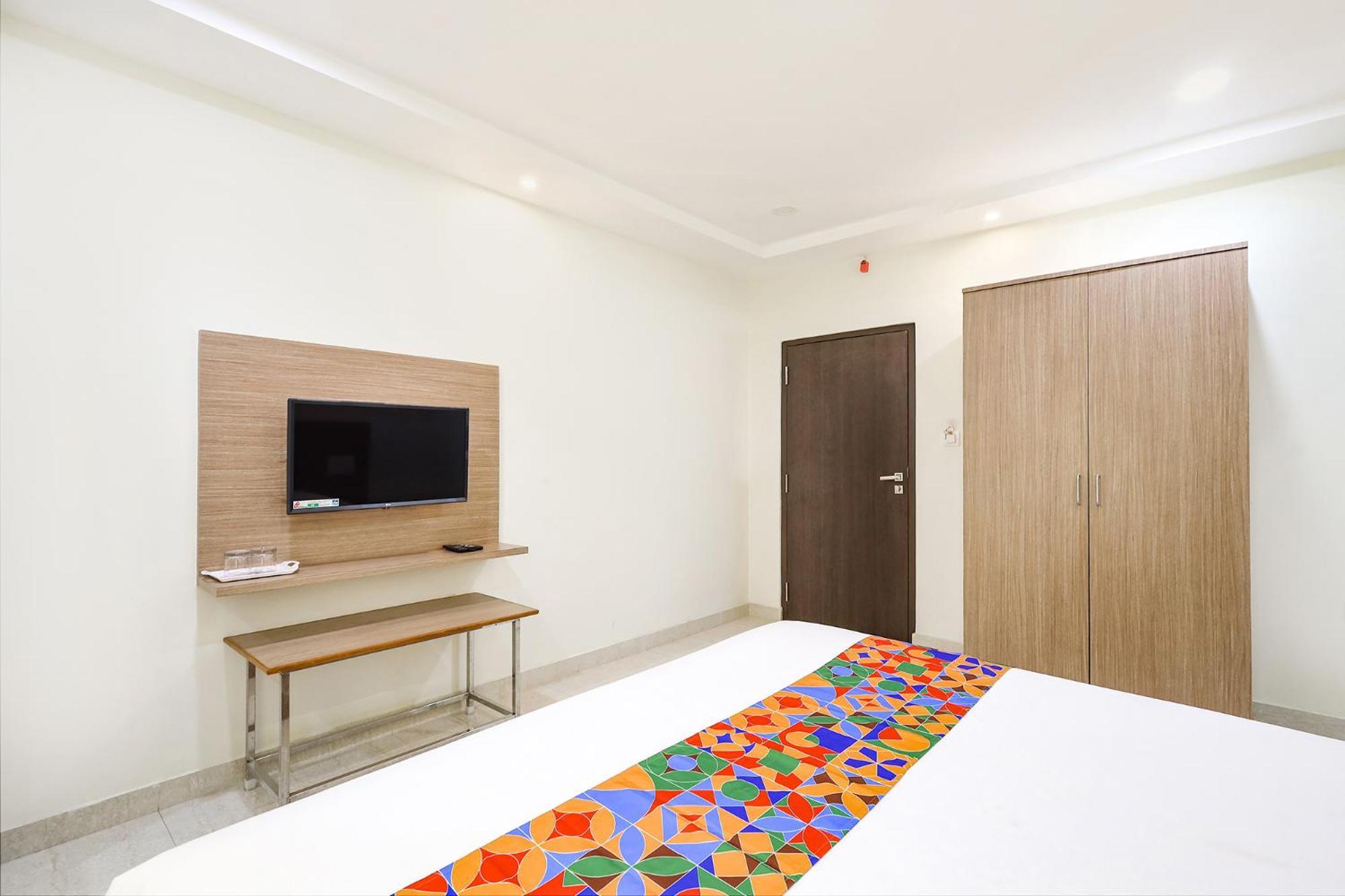 Fabhotel Karthikeya Residency - Tirupati Bus Stand - 900M Exteriör bild