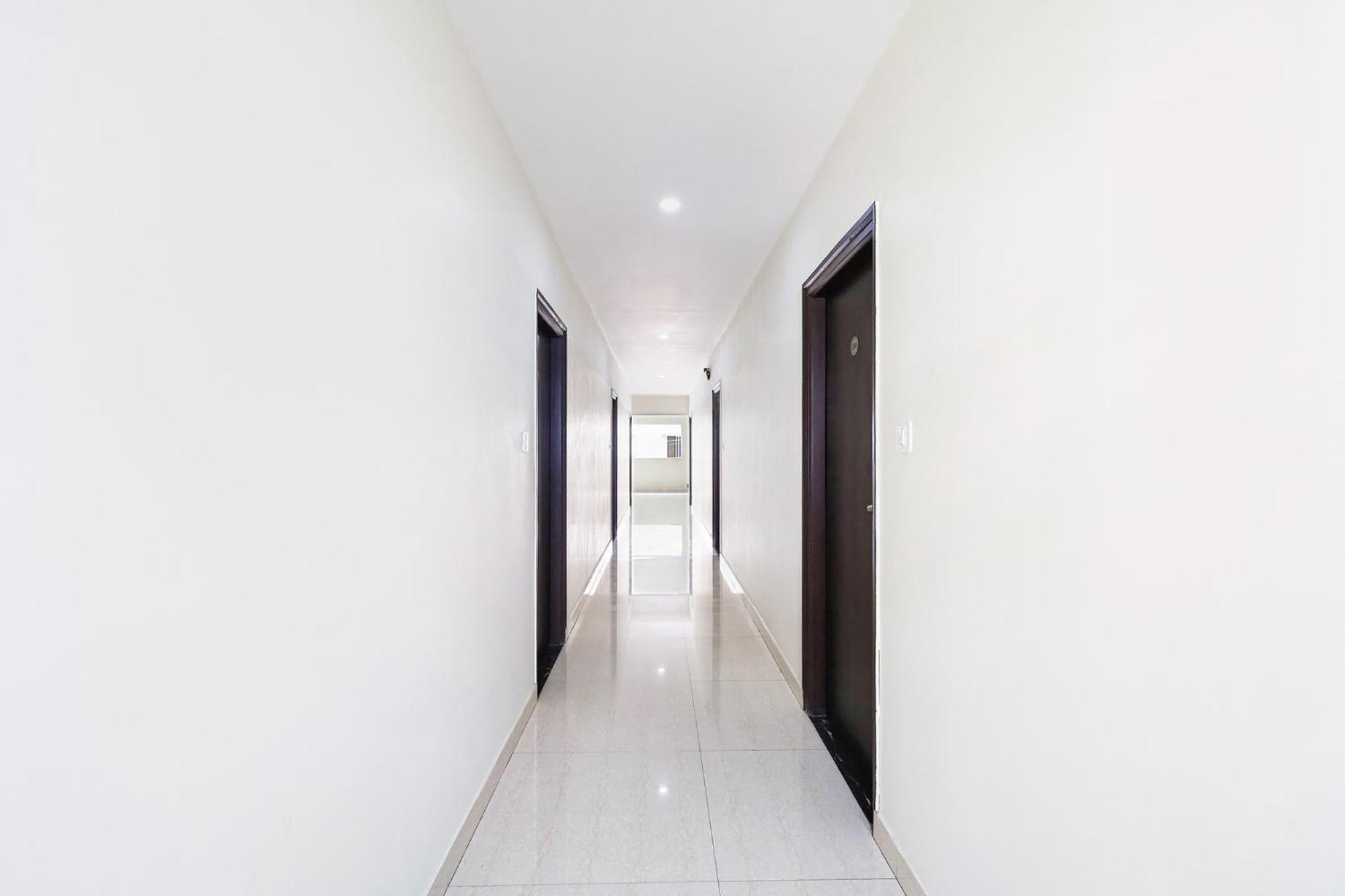 Fabhotel Karthikeya Residency - Tirupati Bus Stand - 900M Exteriör bild